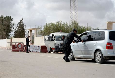 Death toll rises to 5 in gun attack on Tunisian synagogue